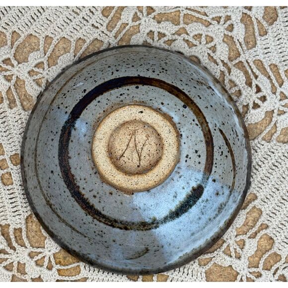 Handcrafted Studio Pottery Bowl Drip Glaze Footed - Picture 5 of 6